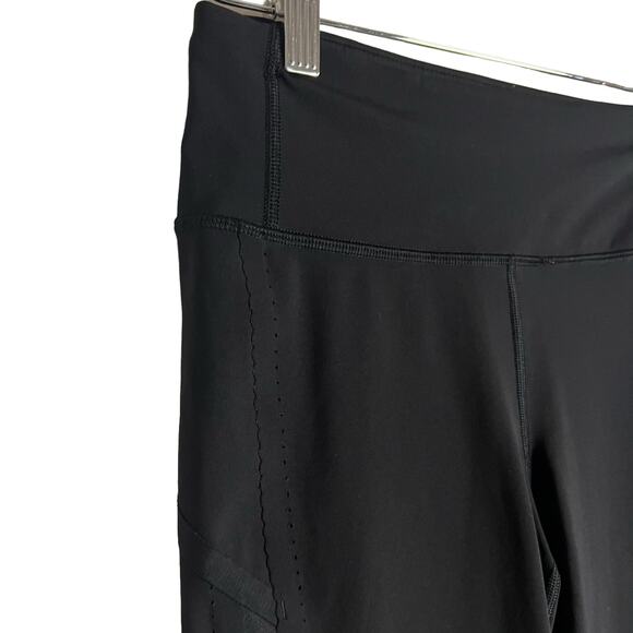 Lululemon Black Capri Cropped Mesh Inset Athletic Yoga Leggings Size 4 - Picture 3 of 8